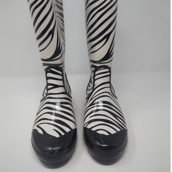 Michael Kors Zebra Rain Womens Wedges Boots Size 8 - Picture 3 of 8